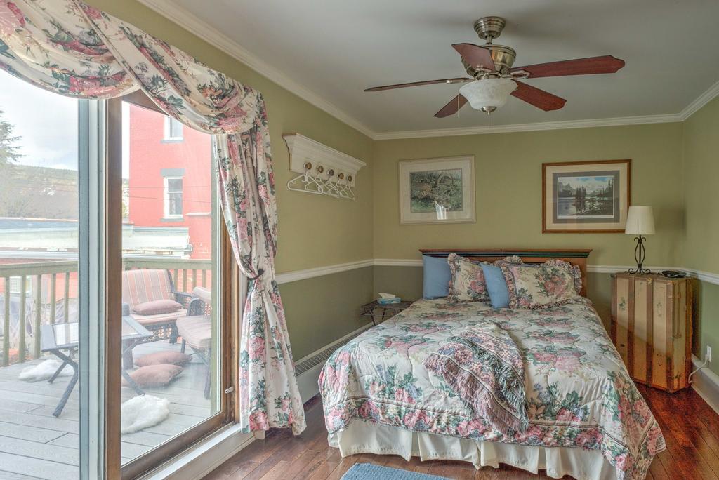 Country Encounters Accommodations Coleman Bilik gambar