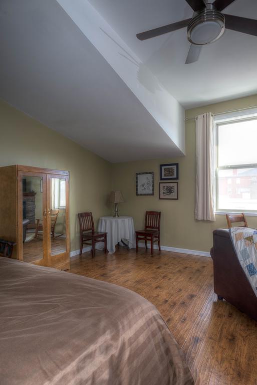 Country Encounters Accommodations Coleman Luaran gambar