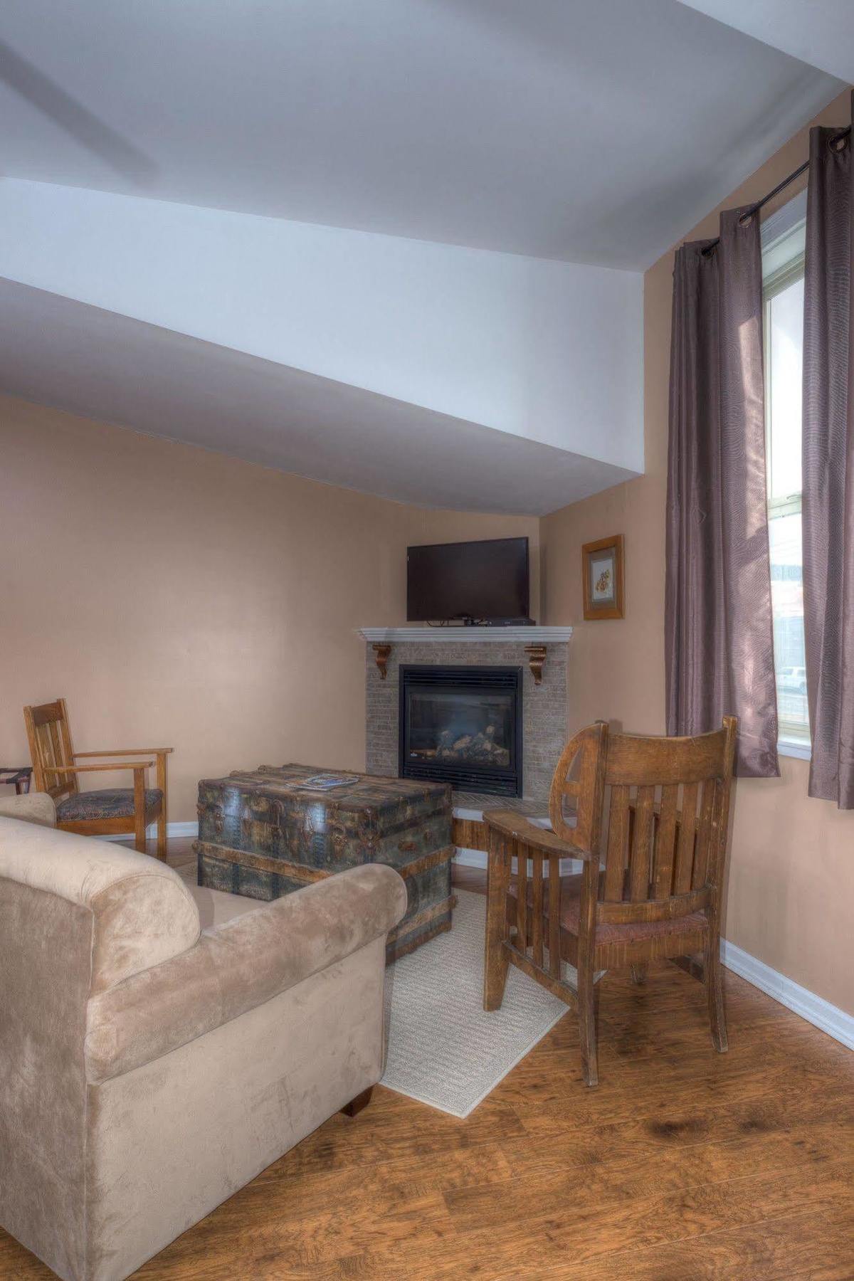 Country Encounters Accommodations Coleman Luaran gambar