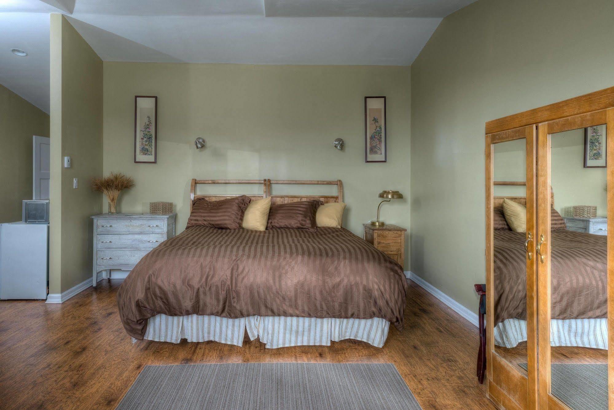 Country Encounters Accommodations Coleman Luaran gambar