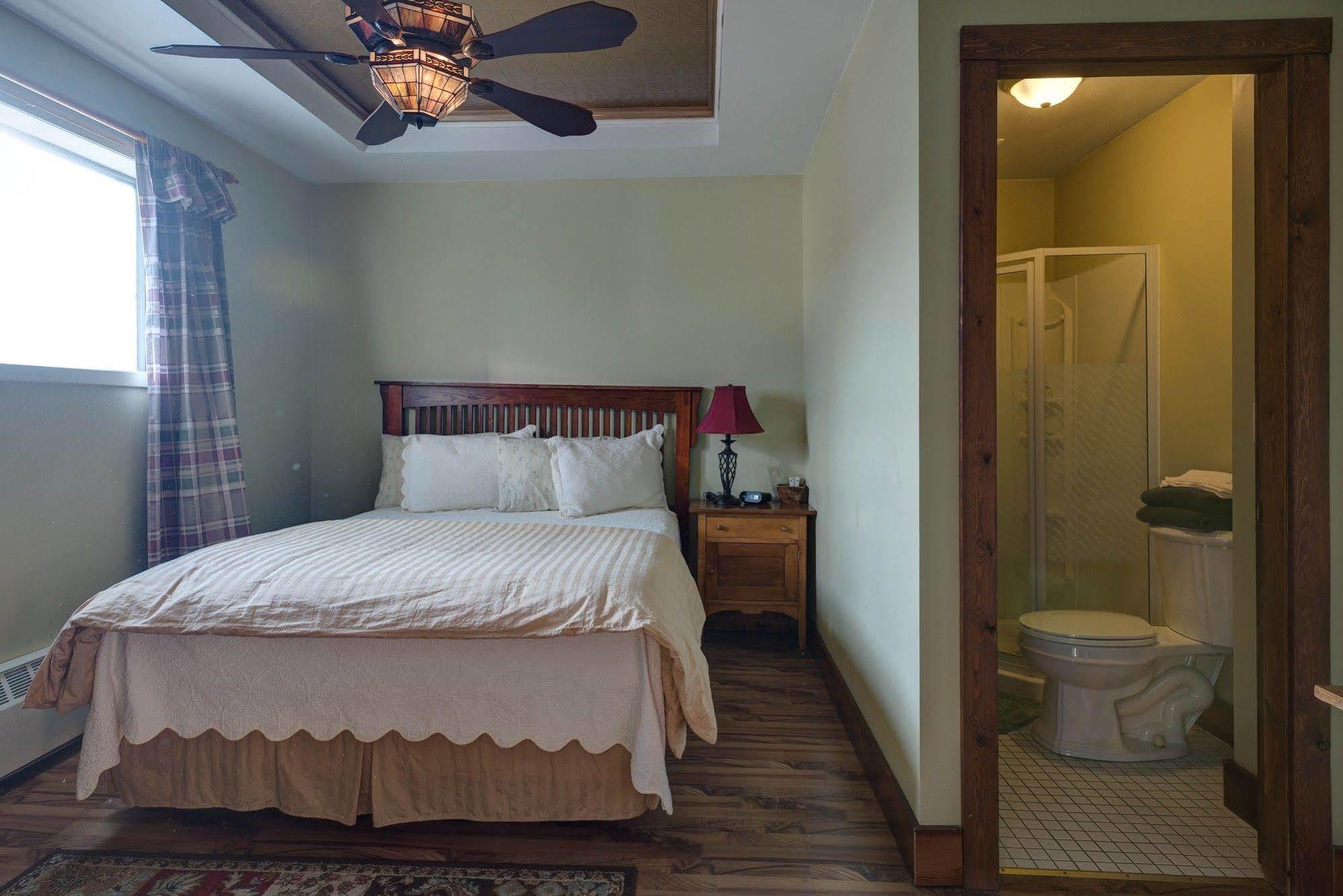 Country Encounters Accommodations Coleman Luaran gambar