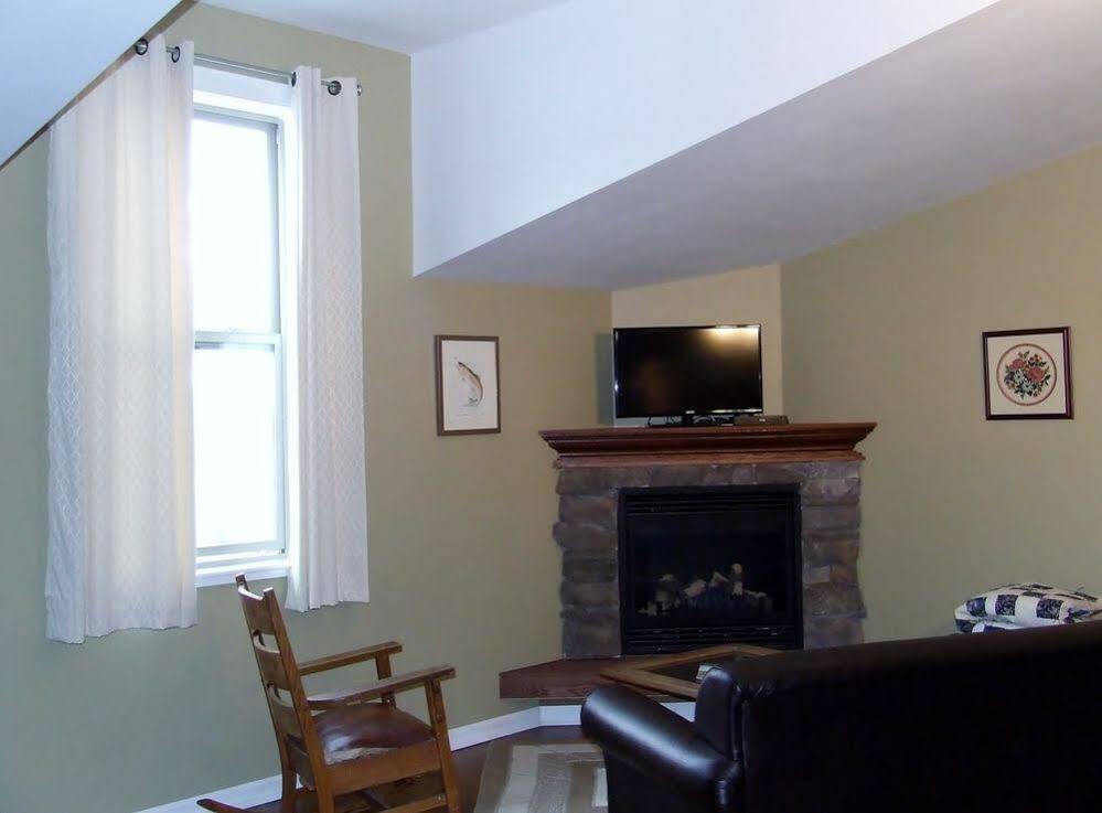 Country Encounters Accommodations Coleman Luaran gambar